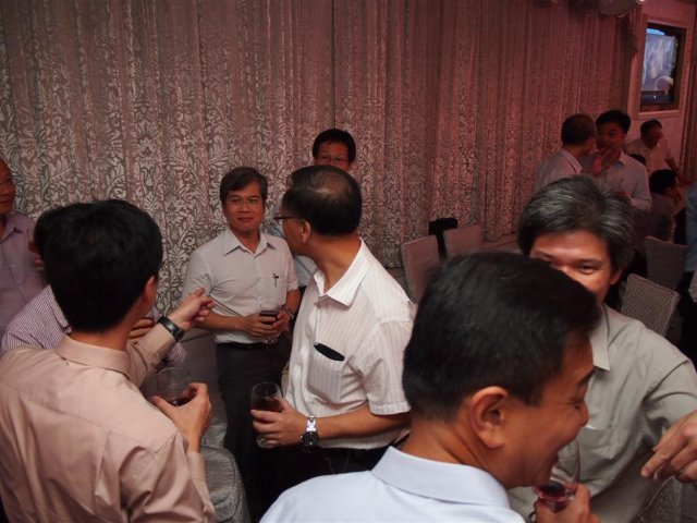 P9273632 (Large)